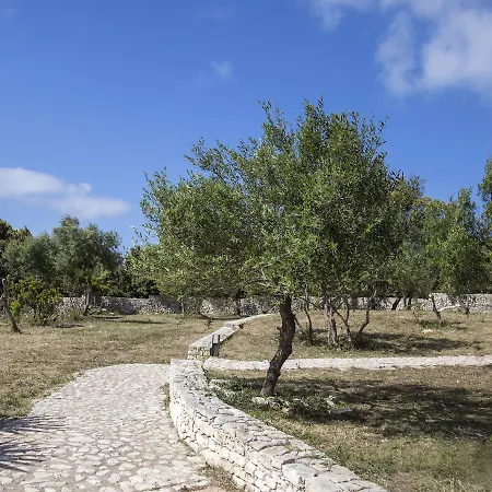Nyaraló L'albitru